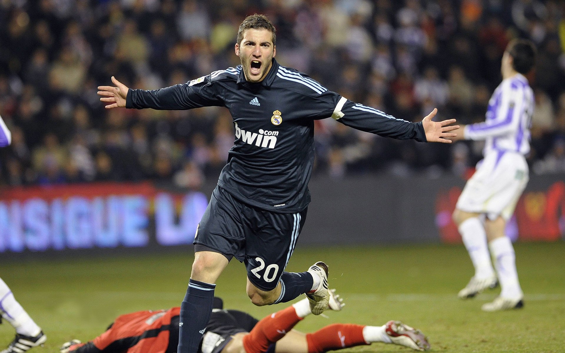 红土霸权崛起，兹维列夫在蒙特卡洛的统治如何重塑网球秩序